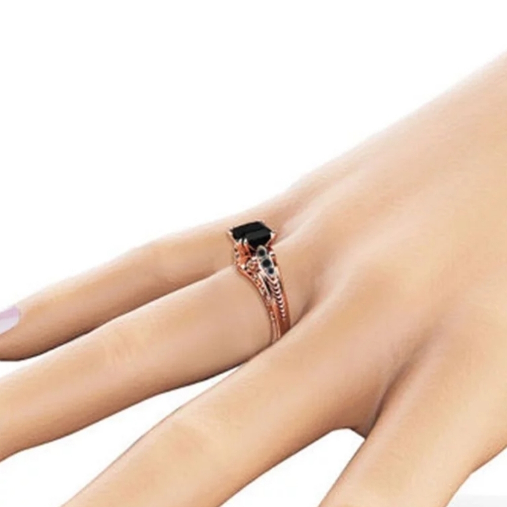 Rose Gold Onyx Ring - Picture 4 of 9